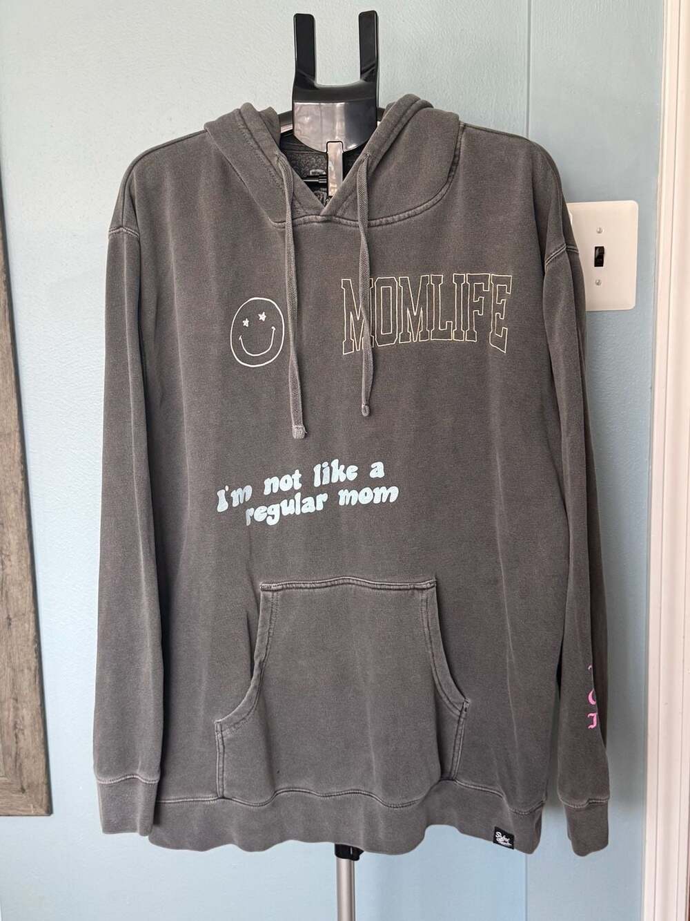 Slyfox Threads Mom Life Graphic Hoodie Size XL
